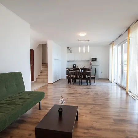 别墅 Momchil Villas