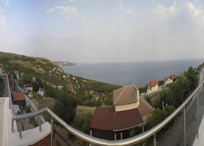 Луксозна вила вили момчил